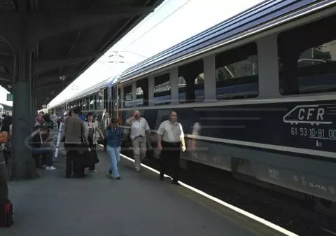 Abonamente și călătorii cu reducere pentru elevi și studenți