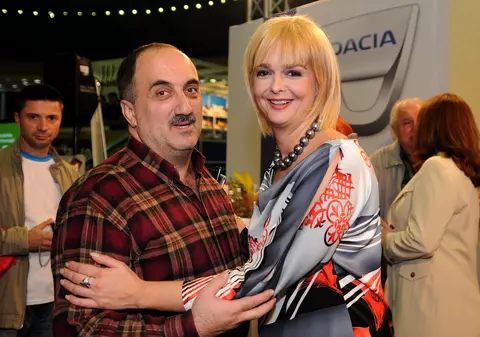 Actorul Alexandru Bindea, cu pantofi de împrumut pe scena teatrului