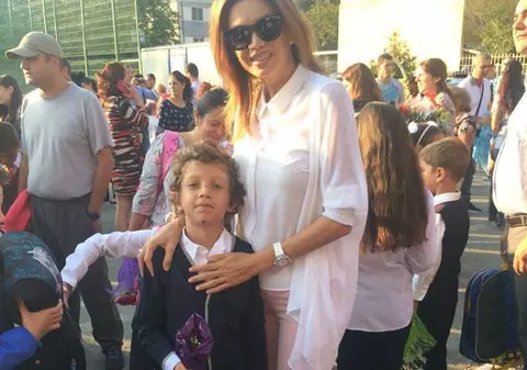 16 fotografii care fac toți banii. Ce mari s-au făcut copiii vedetelor noastre!