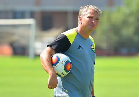 Gigi Becali nu l-a vrut la Steaua pe Dan Petrescu, dar l-ar putea pune antrenor la FCSB. Istoria unei relații tensionate