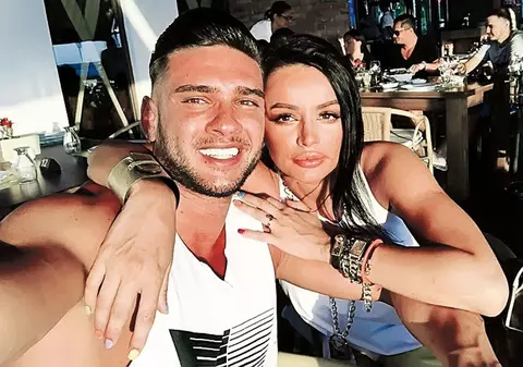 Iubita lui Dorian Popa, de nerecunoscut. Claudia Iosif a atras privirile tuturor