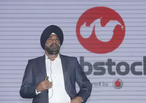 Vodafone îți transformă telefonul în televizor, prin Vodafone 4GTV+