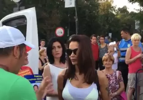 Oana Zăvoranu a declarat că este fiica lui Dumnezeu și s-a dezis de Lucifer, însă un detaliu o dă de gol