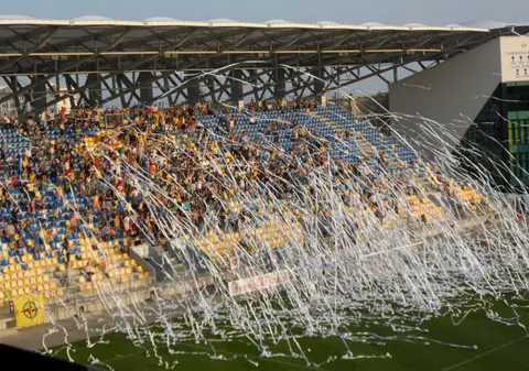 Petrolul Ploiești, încă un show! Peste 5.000 de oameni la meciul de liga a patra Prahova | FOTO&VIDEO