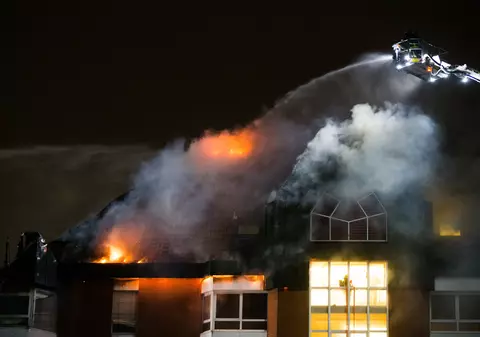 Incendiu într-un club cu peste 200 de tineri, în Ucraina | VIDEO