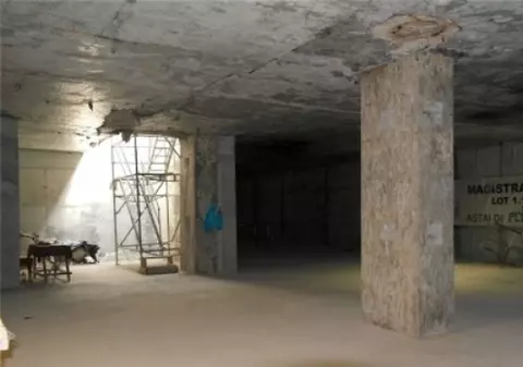 Metrou Drumul Taberei. Se montează primele scări rulante, la staţia Orizont