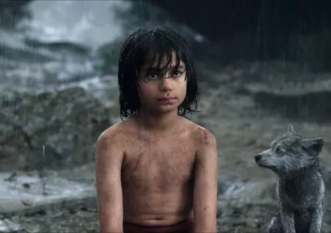 „Fetița Mowgli” din India – o poveste impresionantă care ridică multe semne de întrebare