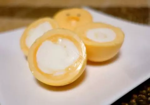 Cum se face un ou fiert întors pe dos! Trucul unui bucătar japonez | VIDEO