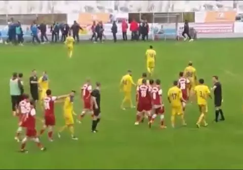 Fotbal. Liga 2, etapa a XI-a. Bătaie la meciul Tărlungeni. Liderul Juventus s-a desprins. Rezultate și clasament / VIDEO