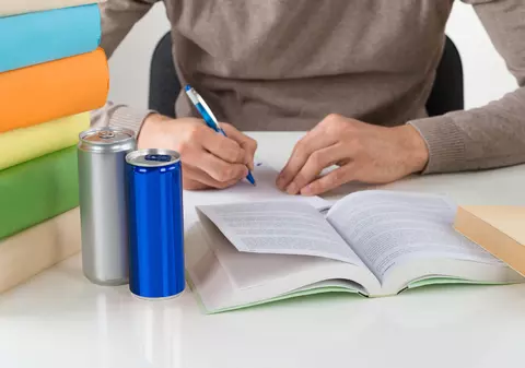 Sunt băuturile energizante periculoase pentru sănătate?