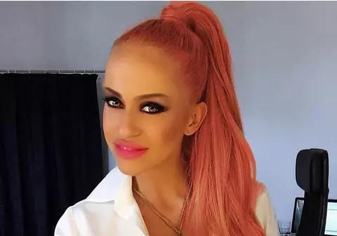 Fetița Andei Adam a împlinit 11 luni. Imagine de colecție cu Evelin