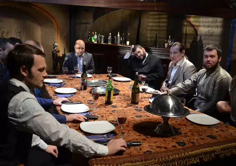 Cosmin Seleși , în rolul unui mafiot, în scurtmetrajul “The Match”