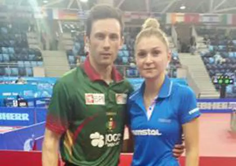 România are asigurate două medalii la CE de tenis de masă în proba de dublu mixt