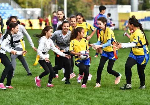 600 de copii au participat la Festivalul de Rugby Tag / FOTO