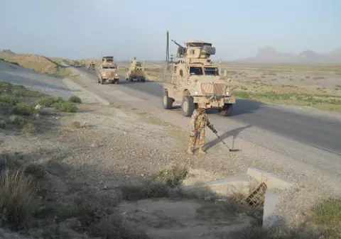 Atac cu bombă asupra unui convoi NATO, la Kandahar