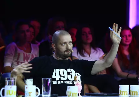 EXCLUSIV. Cheloo nu mai e… misogin! A pus biciul pe un concurent cu glume nesărate