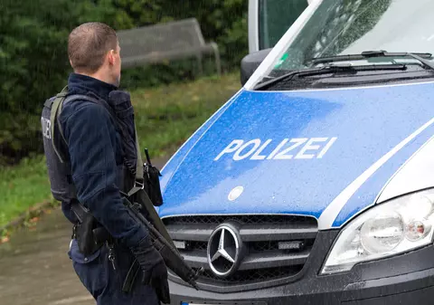 Patru oameni înjunghiați într-o gară din Frankfurt
