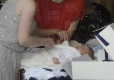 Botez cu emoții. Ce urare i-a făcut preotul Mirelei Vaida la finalul ceremoniei religioase /VIDEO EXCLUSIV