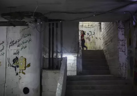 O școală din Siria, atacată cu mai multe rachete. Cel puțin 17 de morți