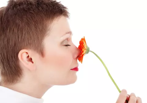 Rinoplastia – intervenția care te scapă de deviația de sept. Respiri mai bine, arăți mai bine