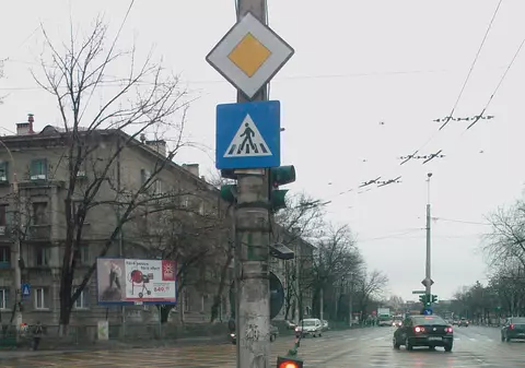 EXCLUSIV. Dezastrul semafoarelor bucureştene nu va lua sfârşit decât, probabil, în noiembrie!