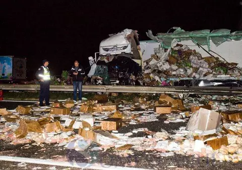 Doi români au murit  într-un accident rutier în Croația