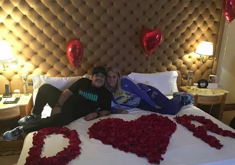 Maradona, primit regește la Roma. Argentinianul a venit cu iubita și cu fiul său / GALERIE FOTO