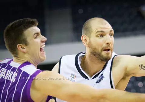 Recomandări pariuri Libertatea. Spectacol sub panouri la U Cluj - Peja, în FIBA Europe Cup. Rezultatele echipelor noastre de baschet