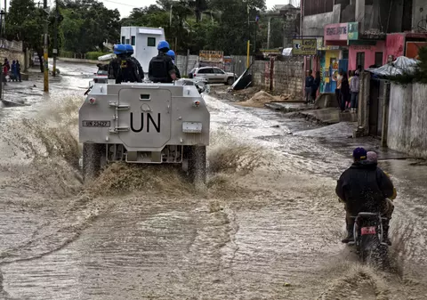 Doliu în Haiti pentru victimele uraganului Matthew. Zonele lovite de furtună sunt aproape complet distruse