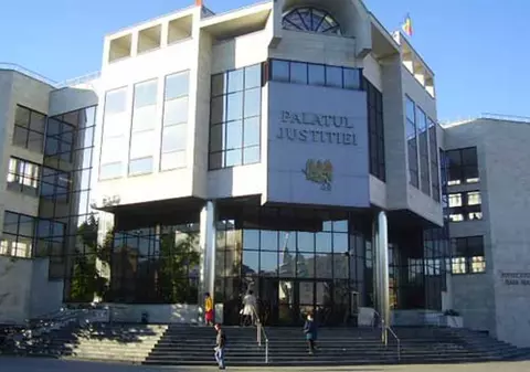 UPDATE. Alertă cu bombă în Baia Mare. Un bărbat cercetat pentru pornografie infantilă a plasat „imitația unui dispozitiv explozibil”
