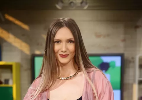 Adela Popescu are probleme după ce a născut. Ce o frământă pe vedetă