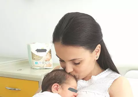 Anca Serea și Adi Sînă l-au botezat pe Moise. Imagine adorabilă de la petrecere | FOTO