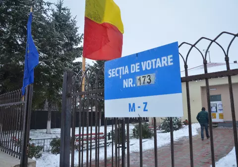 Promisiunile partidelor în campanie: Măriri de pensii și salarii, alocații de 450 de lei, 500.000 de locuri de muncă și 8 spitale regionale