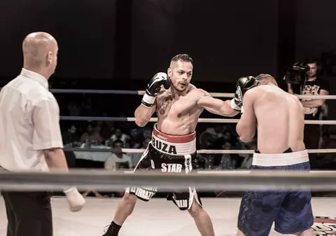 Seară explozivă, ultima a anului, pentru sporturile de contact: ”Bătălia Titanilor”, KO-uri pe bandă rulantă. Robert Cristea și Mugurel Sebe, eroii galei