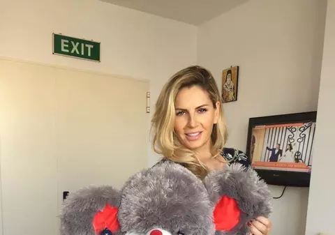 Andreea Bănică, dureri cumplite după naștere. I s-a blocat genunchiul