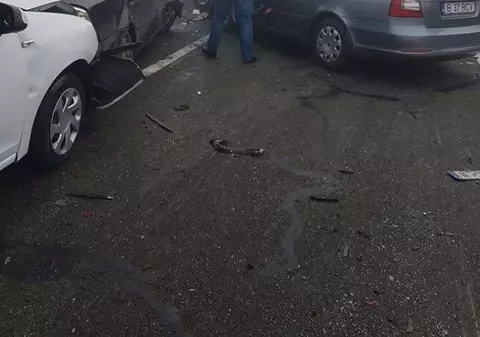 Accidente pe Autostrada Soarelui. Compania de drumuri dă vina pe ANM: „Nu a fost emisă nicio atenţionare de polei”
