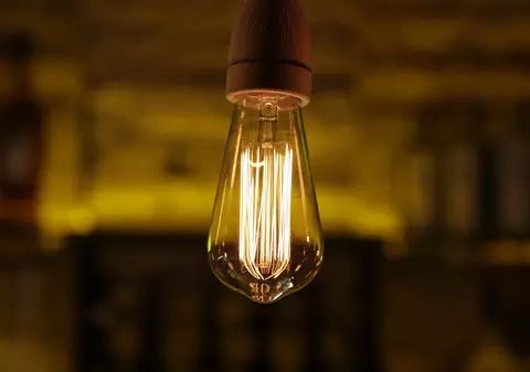 Ce plătim de fapt? Doar 28% din factură reprezintă curentul electric