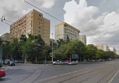 Specialiștii avertizează: În București au fost reabilitate termic blocuri şubrede pe interior