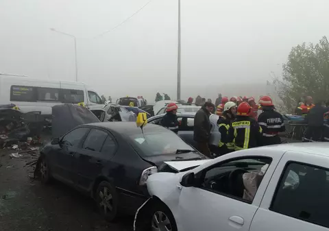 Anchetatorii au audiat șoferii două zile încontinuu. Investigație fără precedent după groaznicul carambol de pe A2