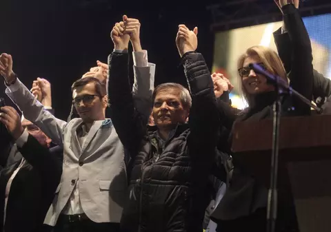 Cioloș votează și cu PNL și cu USR, la alegerile parlamentare de duminică