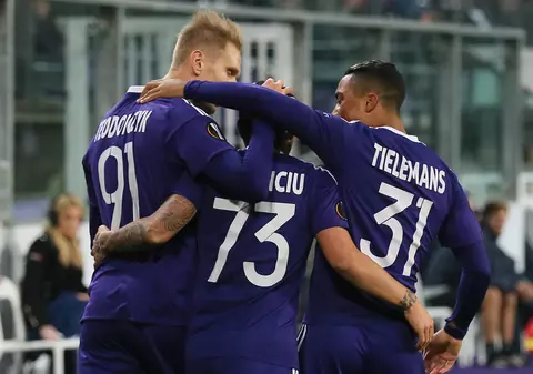 Anderlecht a câștigat cu Charleroi și a fost liderul Belgiei pentru câteva ore. Stanciu l-a înlocuit pe Chipciu. Rednic, răpus de Bruges