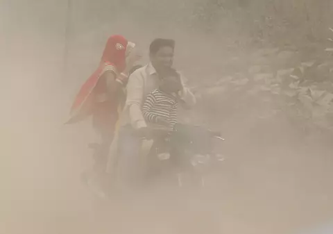 Poluare în India. Toate școlile au fost închise timp de trei zile