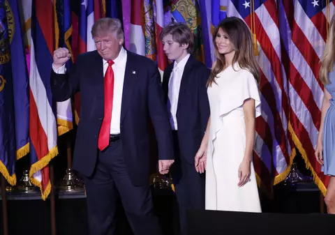 Donald Trump, singur la Casa Albă. Melania și fiul său, Barron, ar putea rămâne în New York