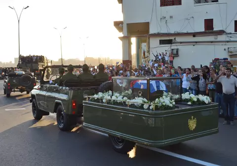 Funeralii Fidel Castro | Convoiul cu urna funerară a început un “pelerinaj” de patru zile