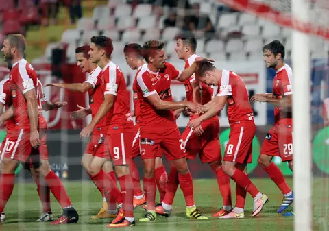 Dinamoviștii au plecat în cantonamentul din Spania. Vali Lazăr a plecat în Qatar