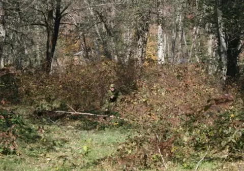 Uniformele invizibile ale trupelor speciale se „pierd” perfect în peisajul deșertic sau în cel muntos | FOTO