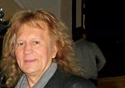 Petre Magdin și-a păstrat pletele de rocker la 73 de ani!