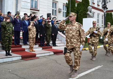 Maior român, participant la șase misiuni NATO în Afganistan: ”E o altă lume, un alt stil de viaţă, dar deja m-am familiarizat cu tradiţiile lor”