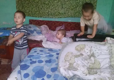 Le-au fost luați copiii și au nevoie de ajutor pentru a-i aduce acasă