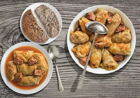 Trei rețete de sarmale. Cu amestec, cu carne de pasăre și cu orez